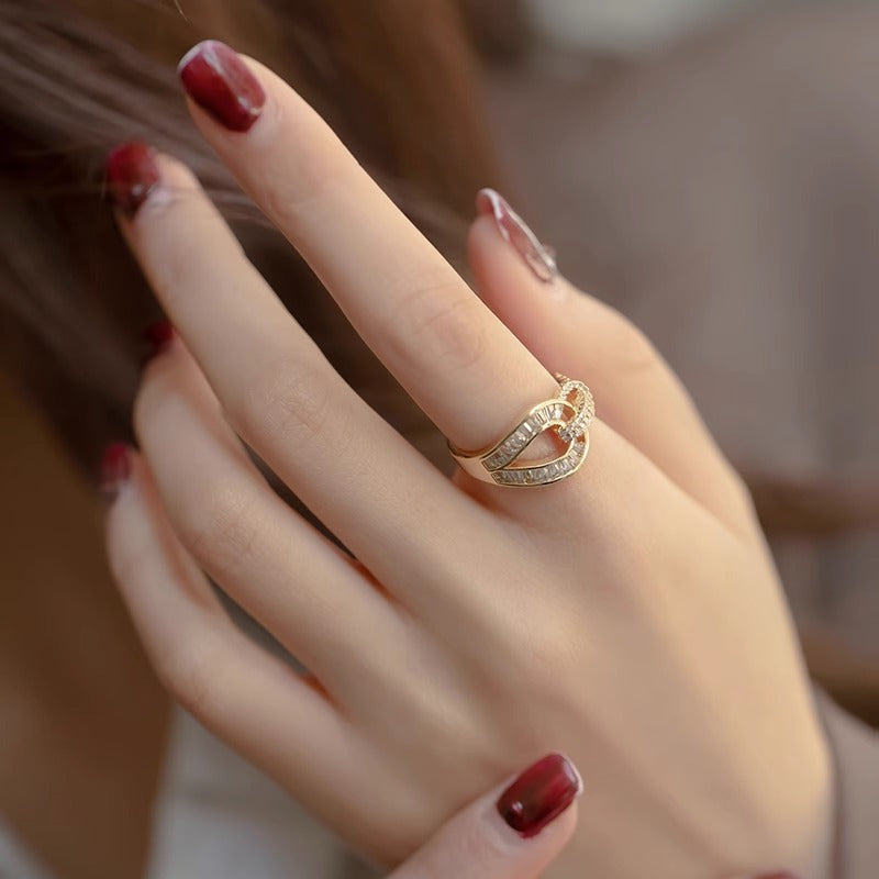 Crystal Diamond Knot Ring