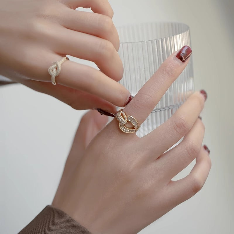 Crystal Diamond Knot Ring