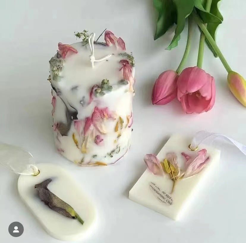 Dried Rose Candle