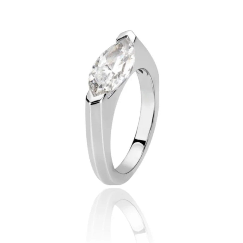 Elegant and Simple Crystal Diamond Ring