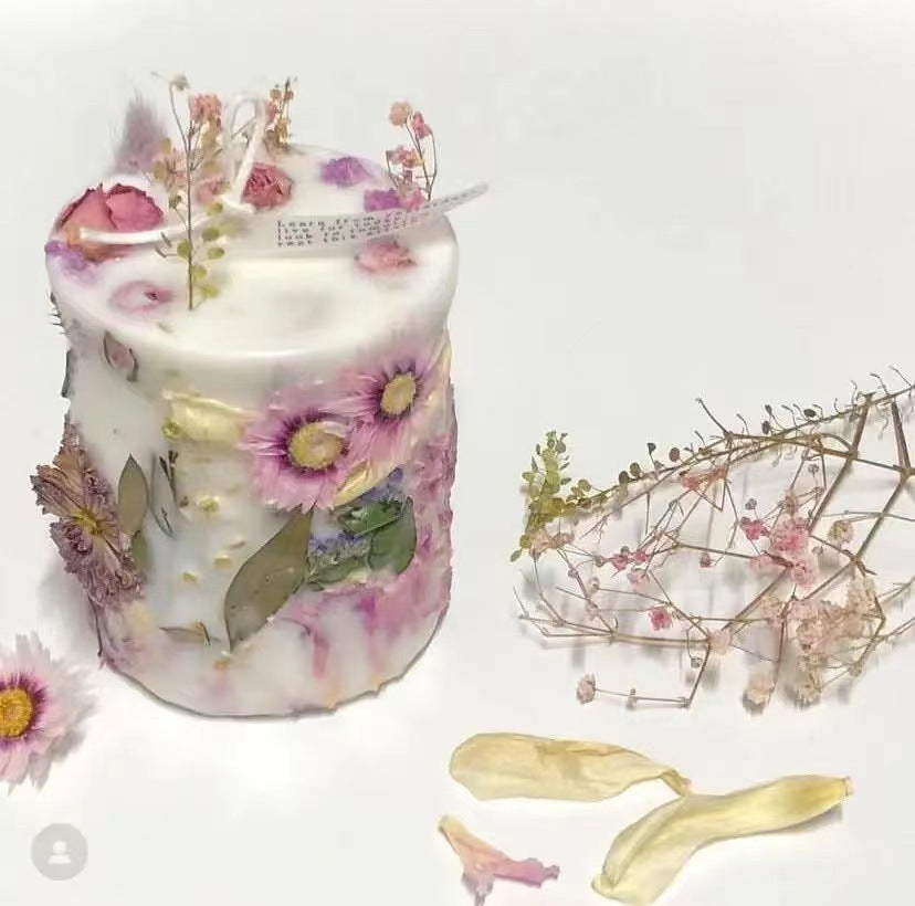 Dried Rose Candle